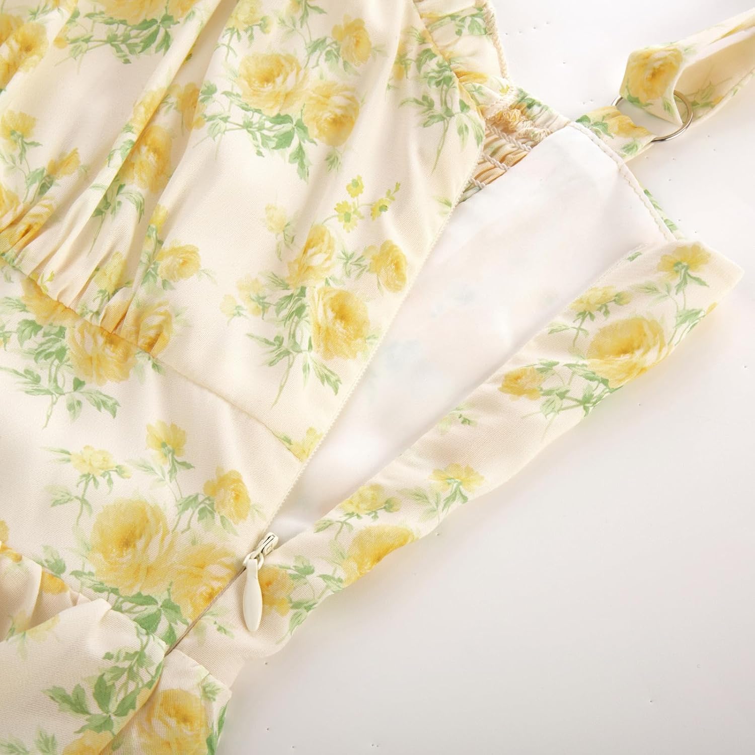 Detalle de SCARLET DARKNESS Robe d’été décontractée à bretelles spaghetti, motif floral, style plage
