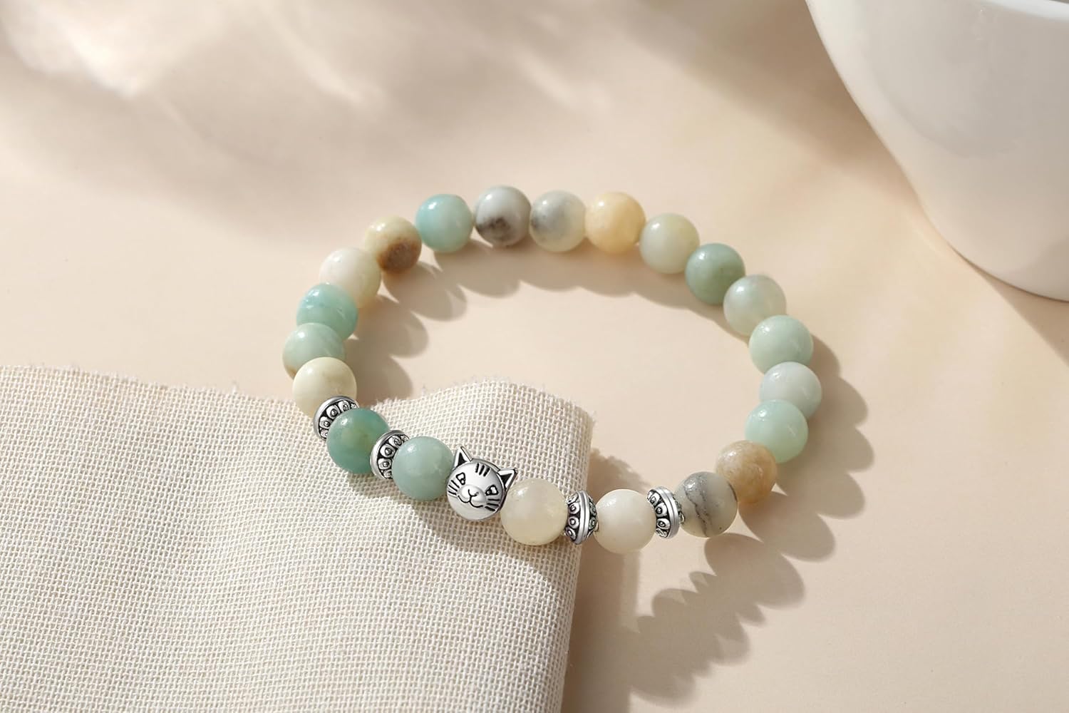 Detalle de AWARDSEN 8 mm Animal Themed Crystal Bracelet – Cat, Elephant, Owl, Turtle or Panda Charm for Women