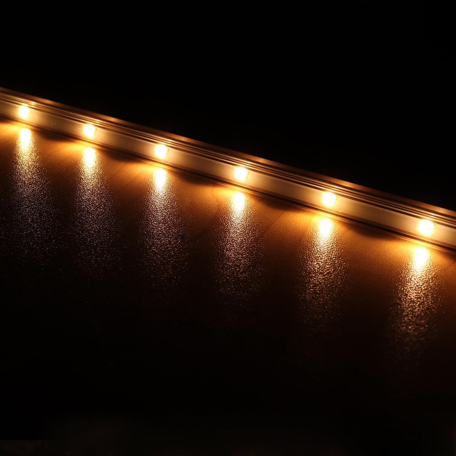 Detalle de da LIGHT LED Unterbauleuchte 4x410 mm – 7 W, 700 lm, 2700 K, Schrank- und Küchenbeleuchtung