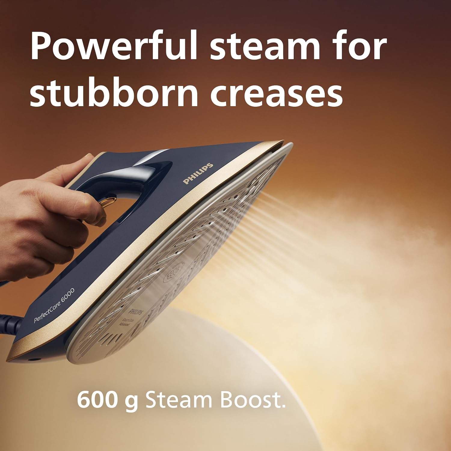 Detalle de Philips PerfectCare 6000 Series Steam Generator (PSG6066/26) with OptimalTEMP and 1.8L detachable tank