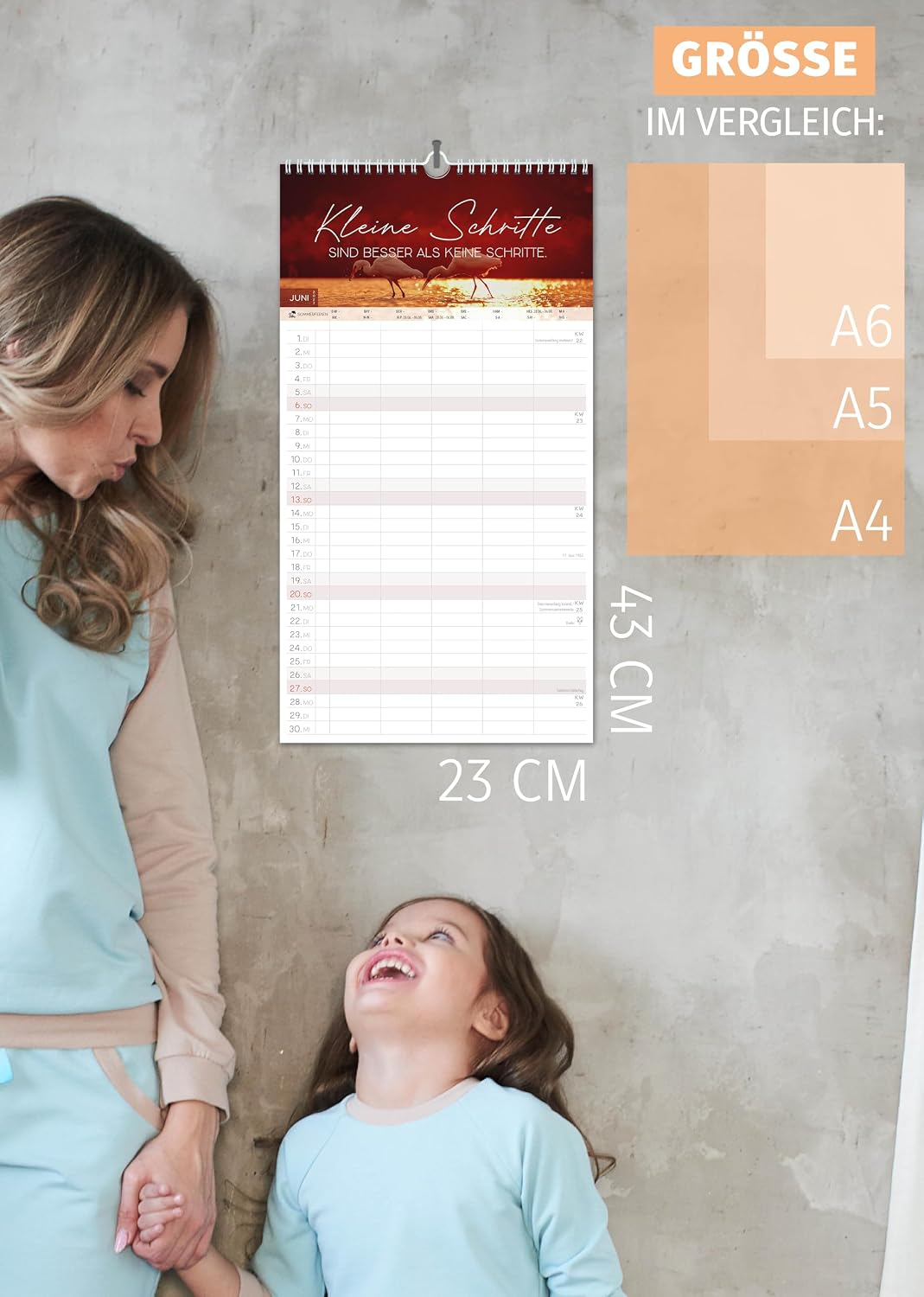 Detalle de Spielefabrik Familienkalender 2027 – Fünf Spalten WEISHEITEN, 23 × 43 cm