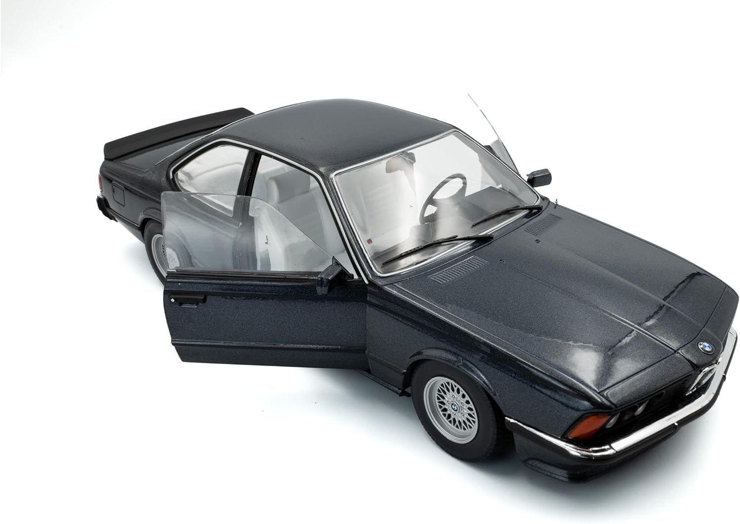 Thumbnail 5 de Solido BMW 635 CSI Macau Blue 1984 – metalowy model kolekcjonerski 1:18