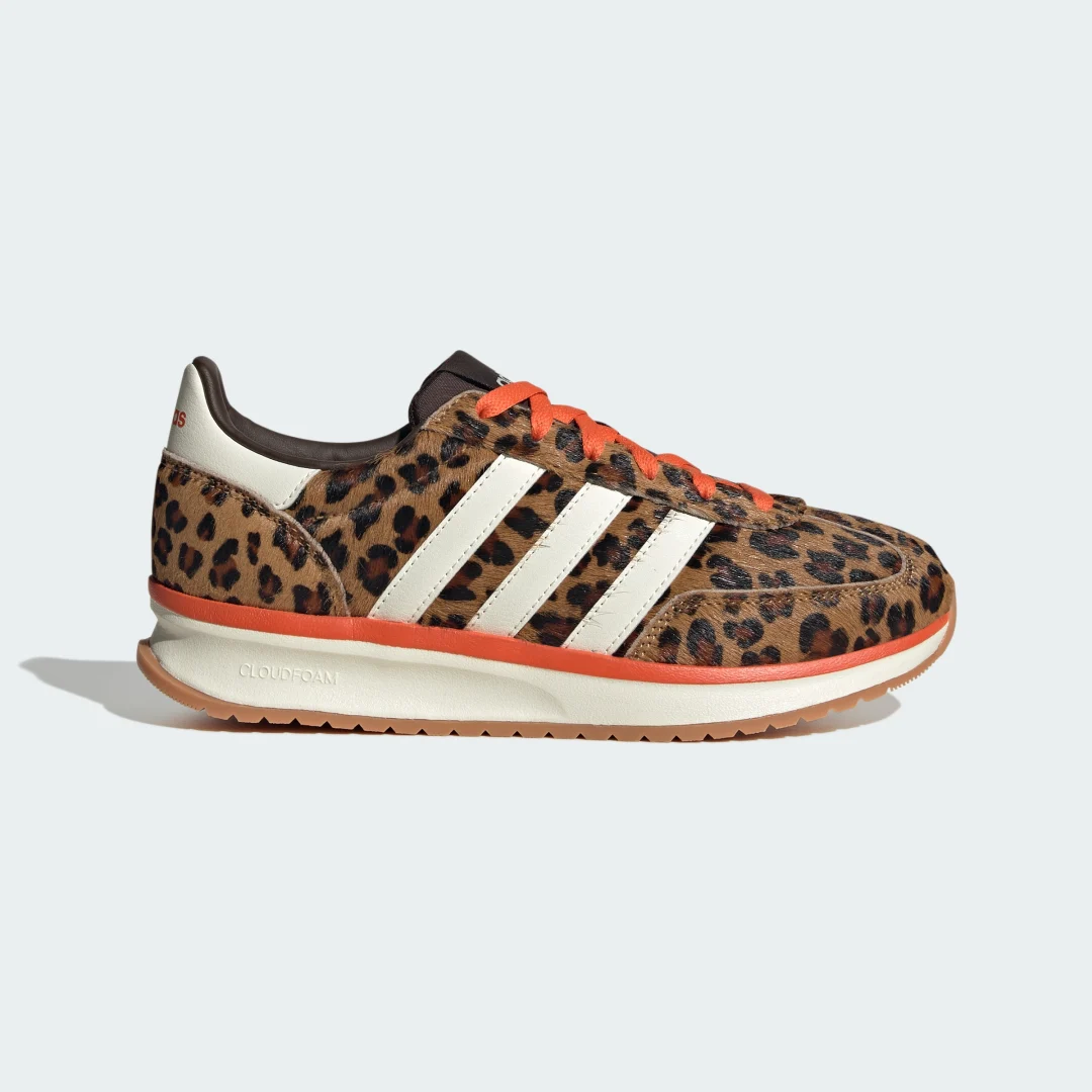 Imagen de Zapatilla Run 70s 2.0 de Adidas: comodidad clásica en color Marrón en OfertitasTOP