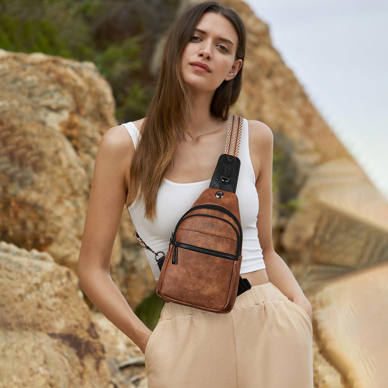 Thumbnail 1 de LATMAP Leather Small Sling Bag: Crossbody/Chest Bag for Women & Men