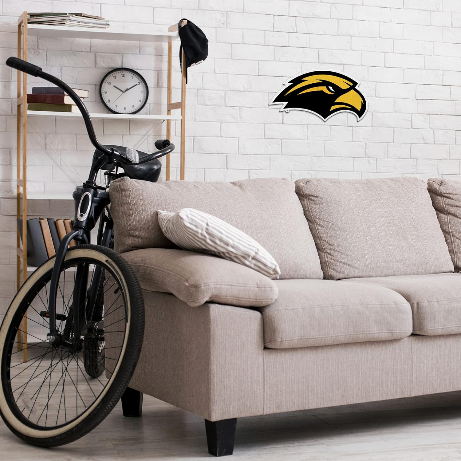 Thumbnail 2 de NCAA Rico Industries Shape Cut Pennant (18" x 18") — Soft Felt EZ to Hang Home & Living Room Décor