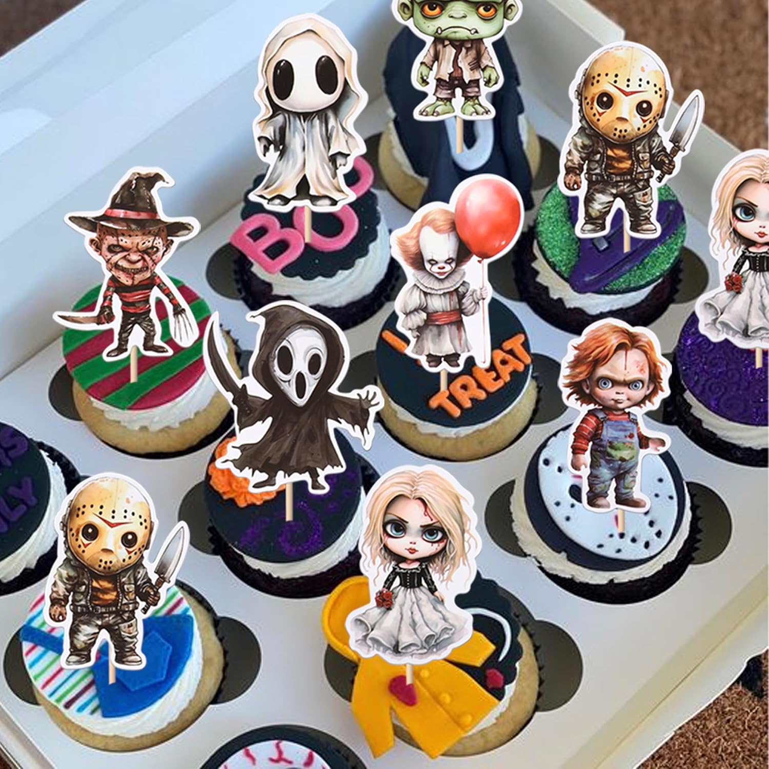 Detalle de Xsstarmi 40 Pack Classic Movie Cupcake Toppers for Horror and Theme Parties