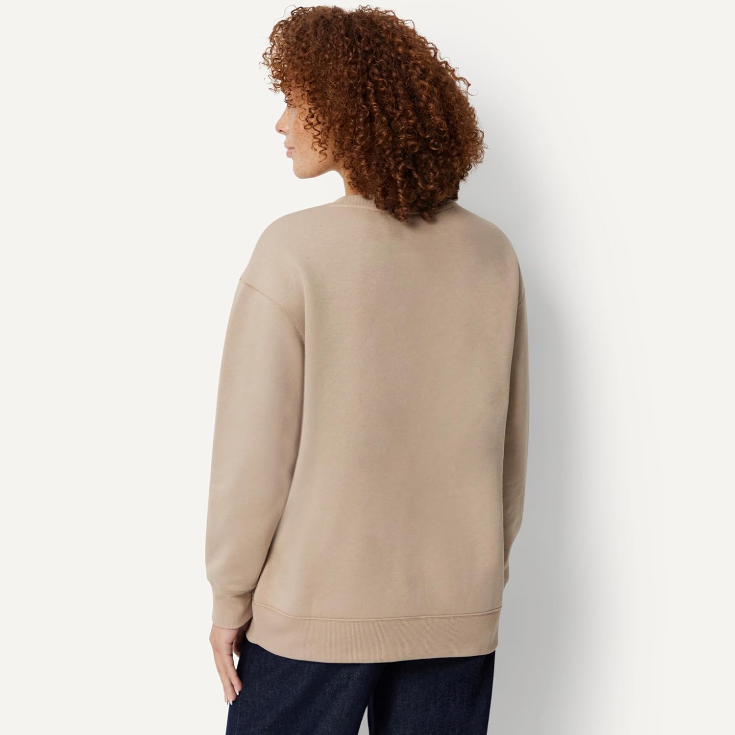 Detalle 2 de Amazon Essentials Femme Pull Oversize en Polaire à col en V — Doux, polyvalent et confortable