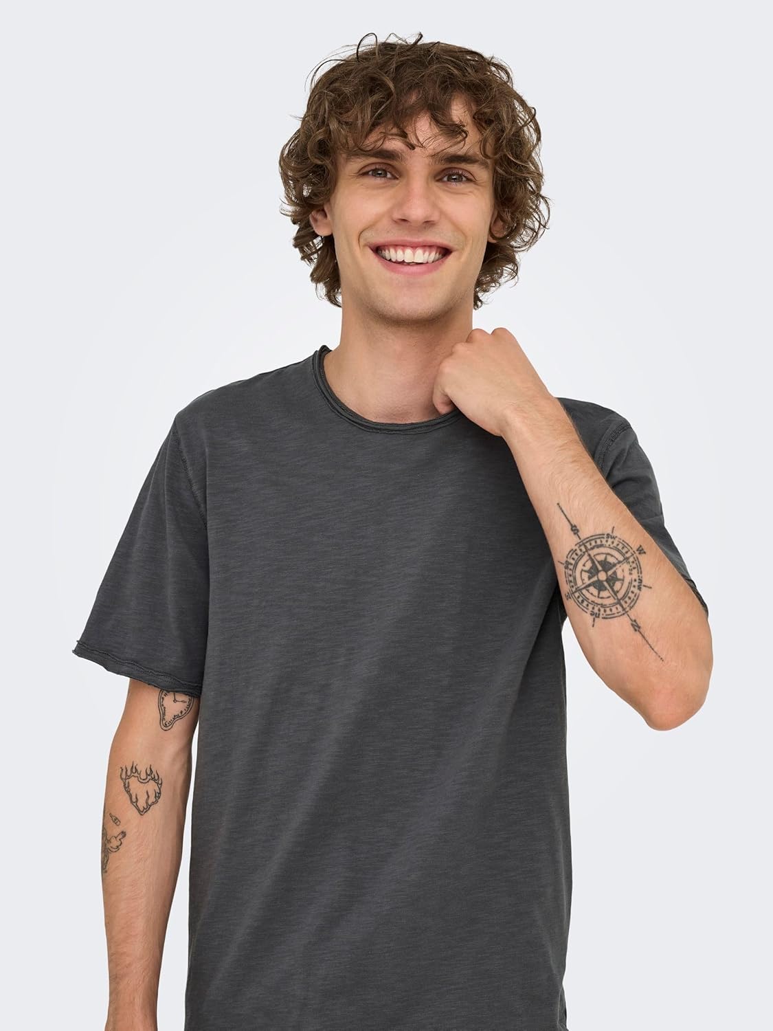 Thumbnail 5 de Only & Sons ONSBENNE T-Shirt – lang geschnitten, 100% Baumwolle