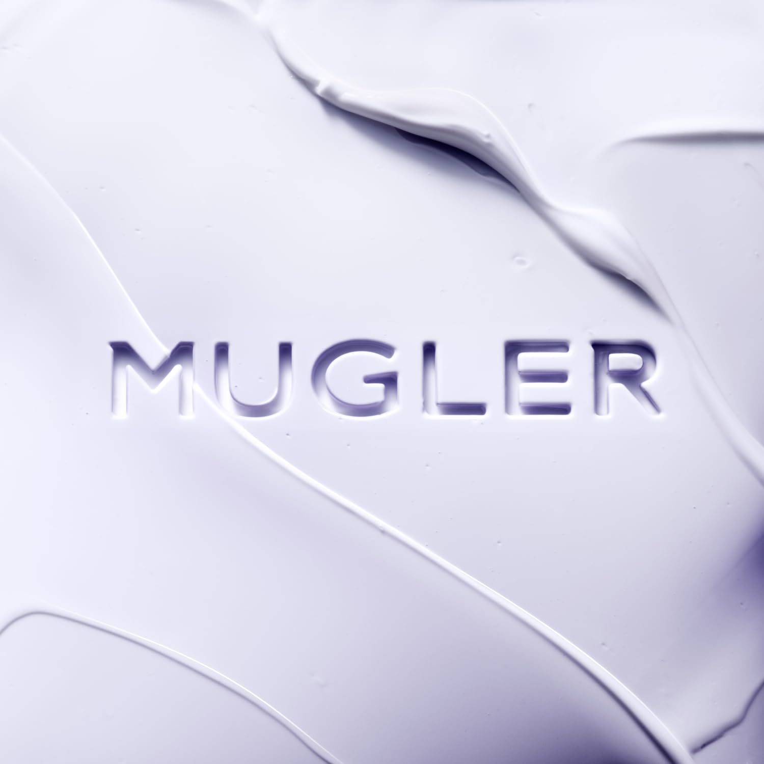 Detalle 2 de Mugler Alien Lait Corps Parfumé 200 ml