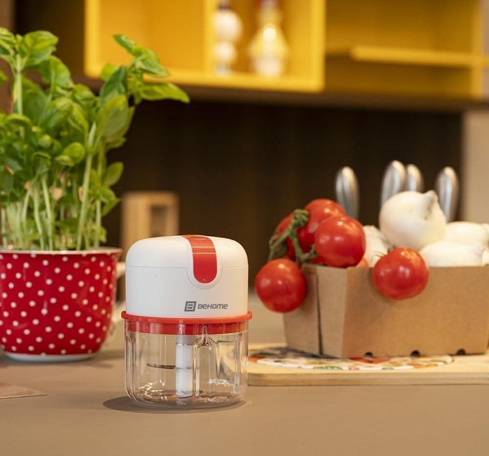Detalle de BEHOME CHB minihackare med USB-laddning, 250 ml och blad i rostfritt stål