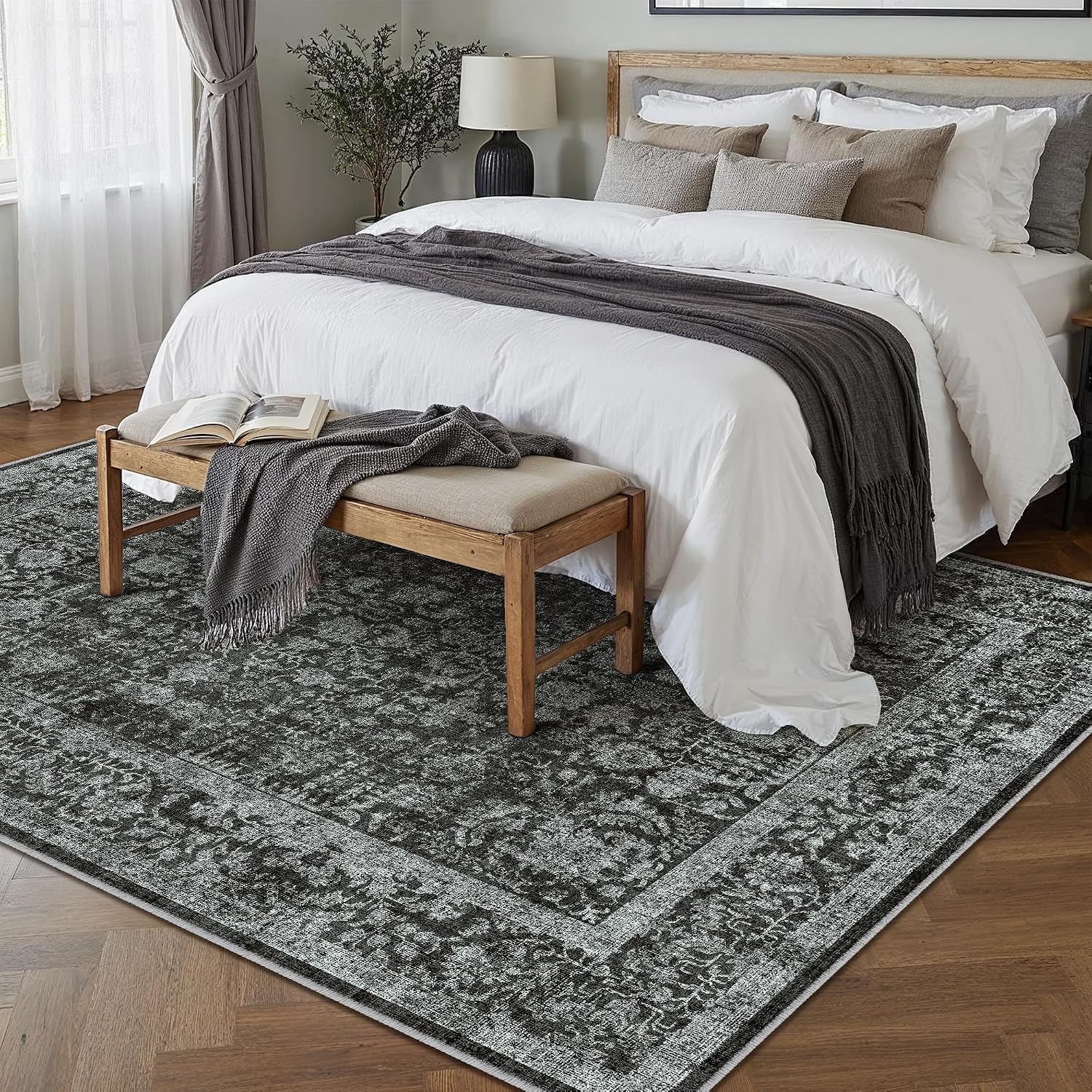 Detalle de HUGEAR Vintage Tiefschwarz waschbarer Kurzflor-Teppich für Wohnzimmer & Schlafzimmer, 240x300 cm