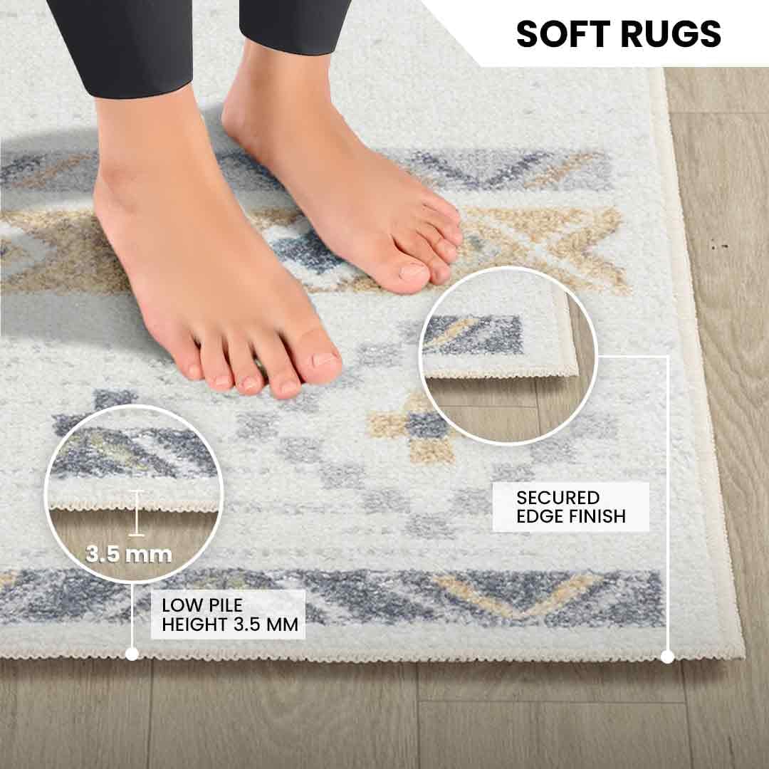 Detalle 2 de Livabliss Bear Washable Kids Rug (120x170 cm) – machine washable animal rug for bedrooms, playrooms and nurseries