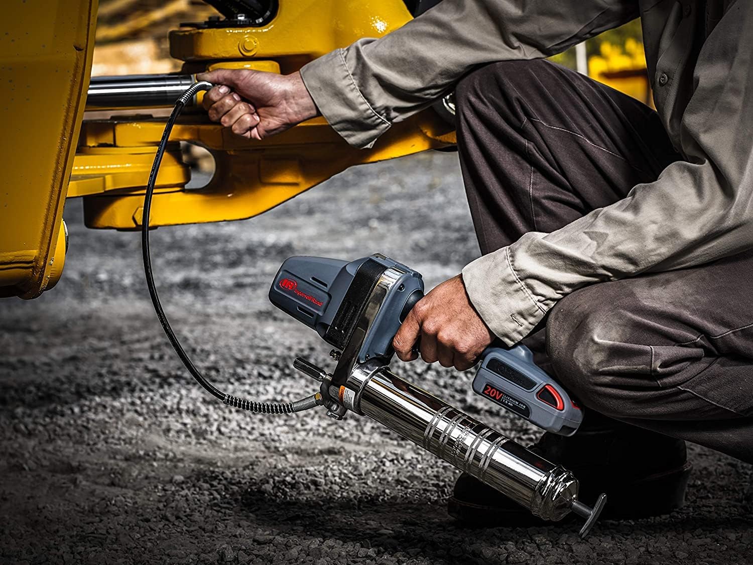 Detalle de Ingrassatore a Pistola Cordless LUB5130 di Ingersoll Rand: potenza senza fili per grassaggi professionali