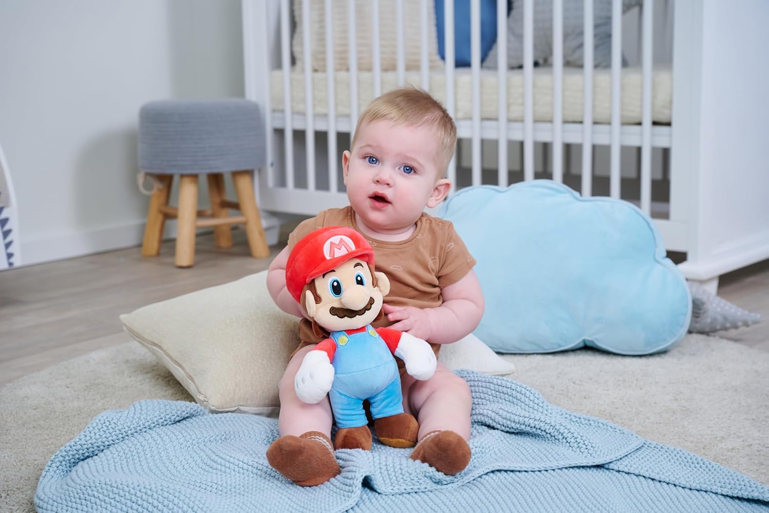Detalle 2 de Simba My Mario Infant Mario 109231550 knuffel van 25 cm in pluche