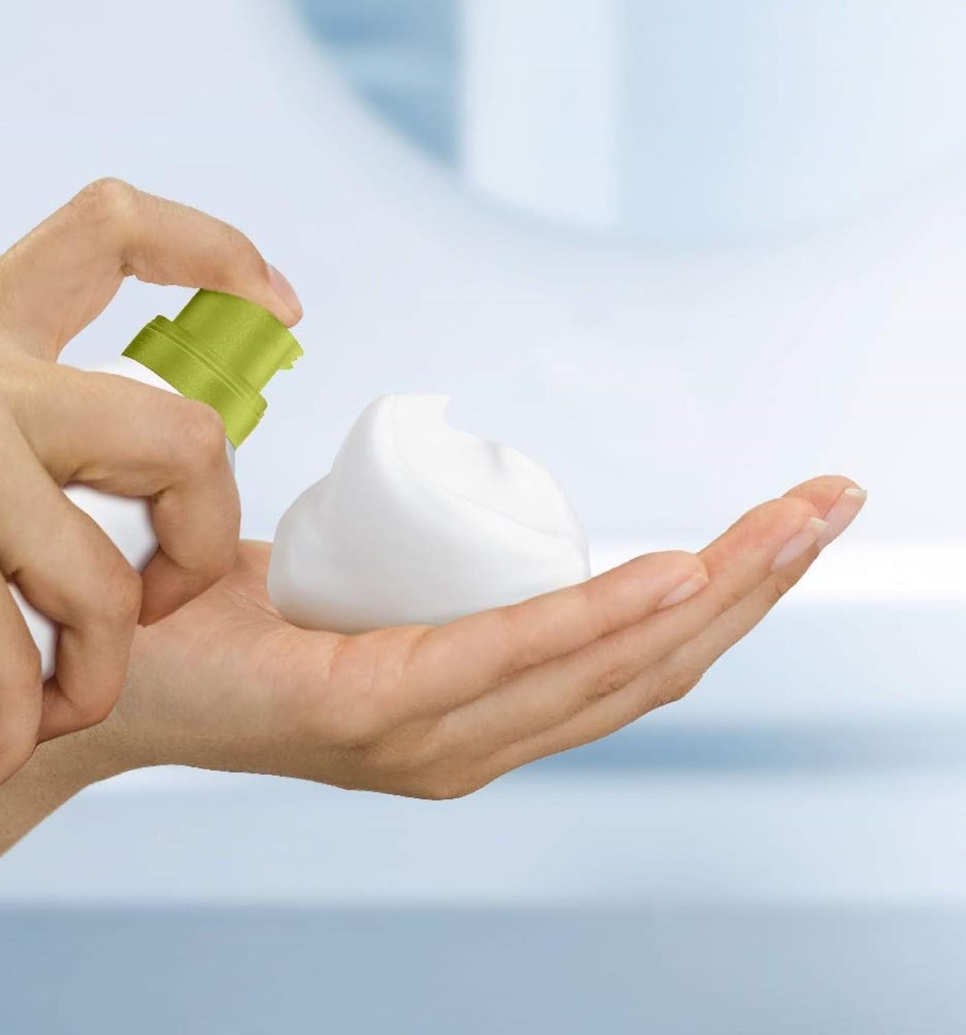 Detalle 2 de Dove Mousse Doccia Olio di Cocco 6×200 ml
