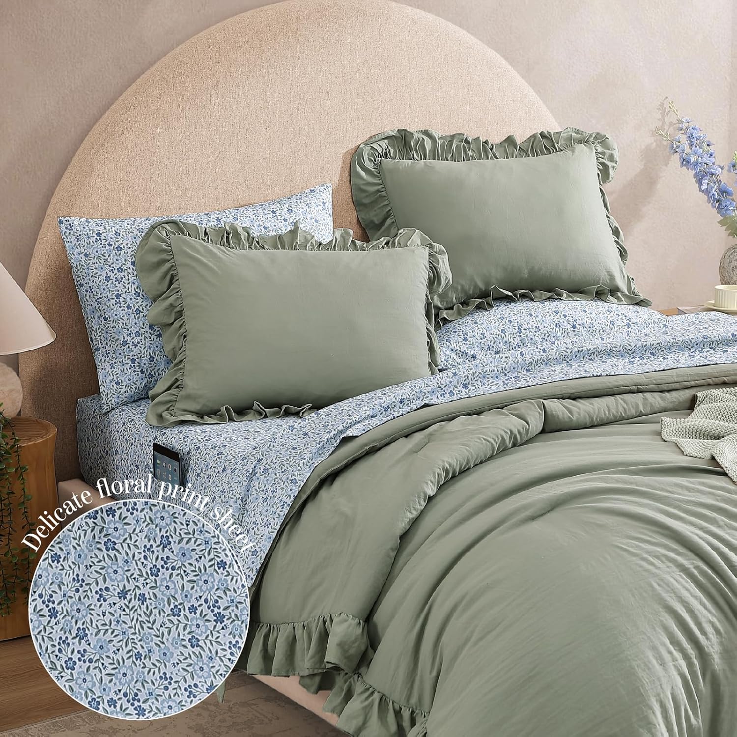 Thumbnail 1 de BLOOMHAVEN Queen Comforter Set - 7 Pieces, Ruffle Sage Green with Floral Sheets