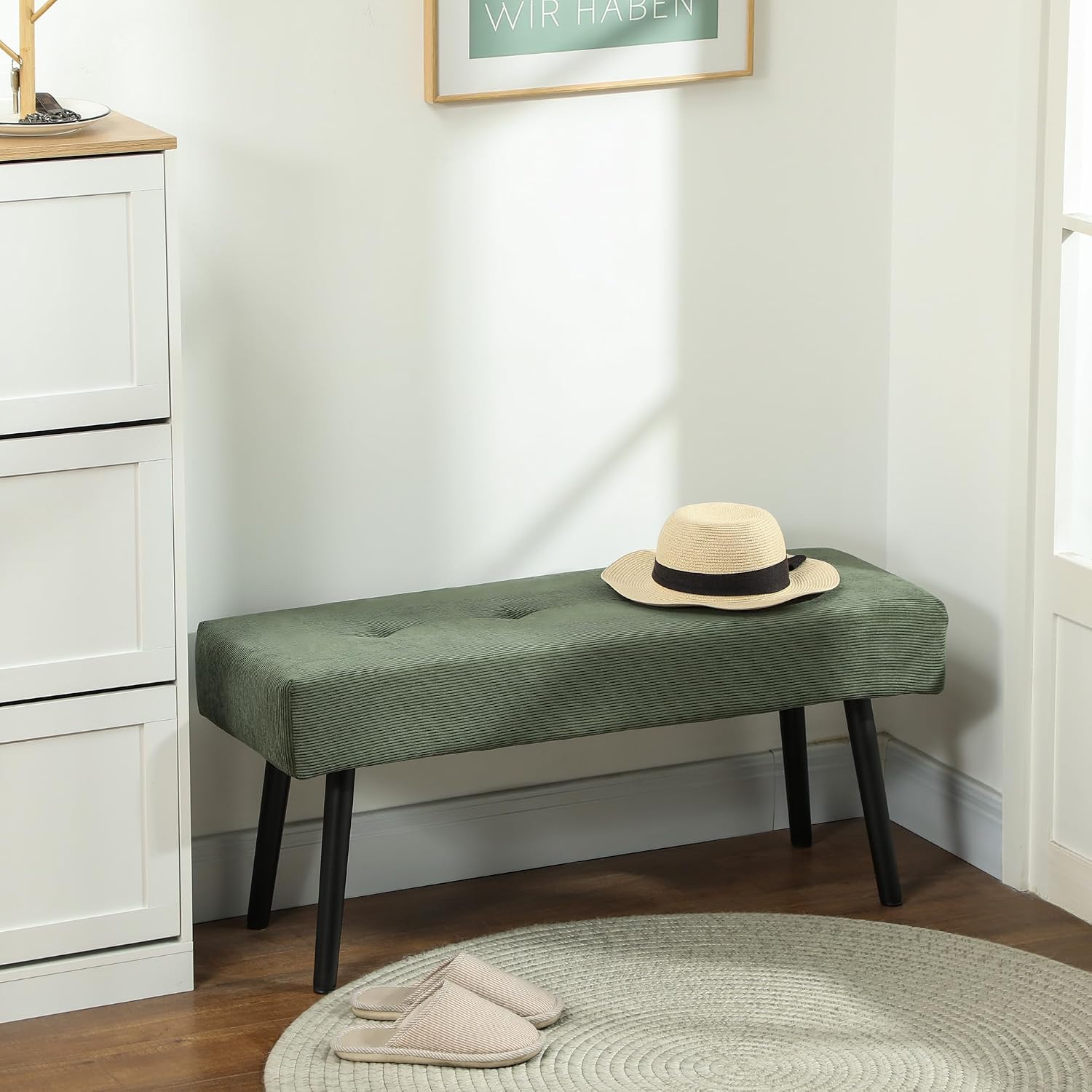 Detalle de HOMCOM banc banquette moderne rembourré en velours côtelé vert (bout de lit) sur pieds en acier noir, 100 x 36 x 45 cm