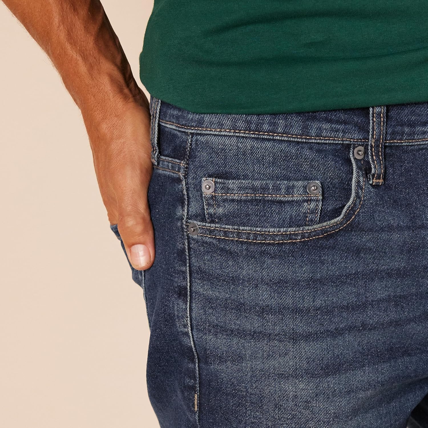 Detalle 1 de Amazon Essentials Slim-Fit Jeans keyword 1