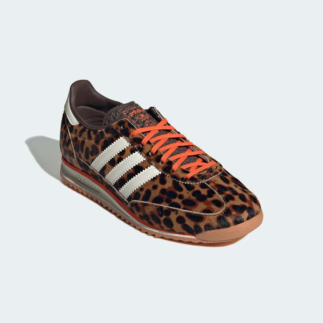 Detalle 2 de Zapatilla SL 72 OG de Adidas: confianza casual en color Marrón