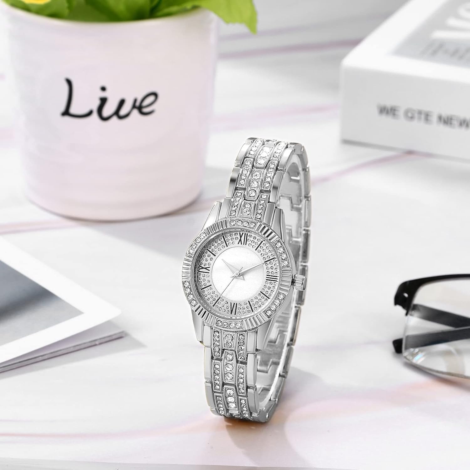 Detalle 2 de JewelryWe Armbanduhr Damen Elegant Strass – Rechteckig/Rund, Quarz, Metallarmband