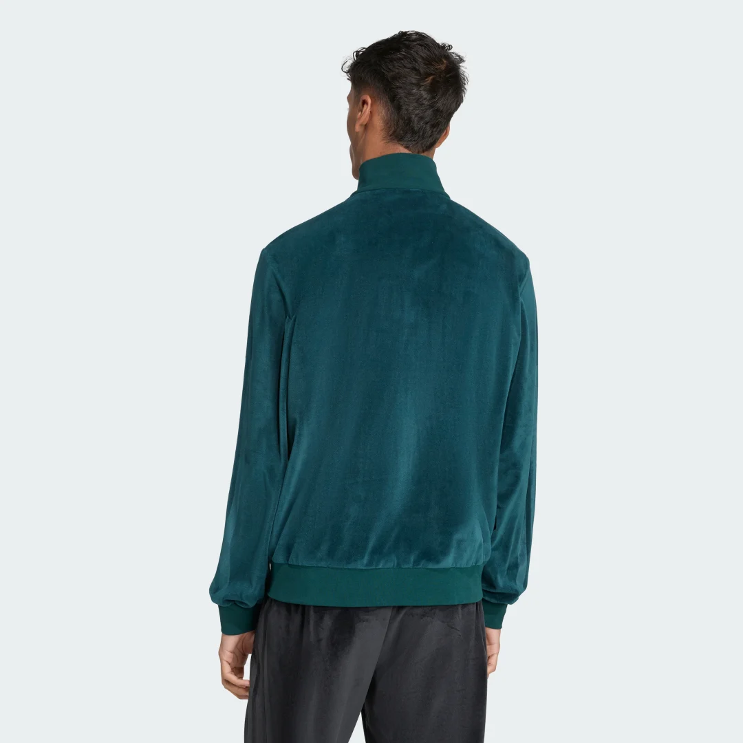 Thumbnail 1 de Chaqueta deportiva aterciopelada Adidas en verde — comodidad y estilo para entrenamiento diario