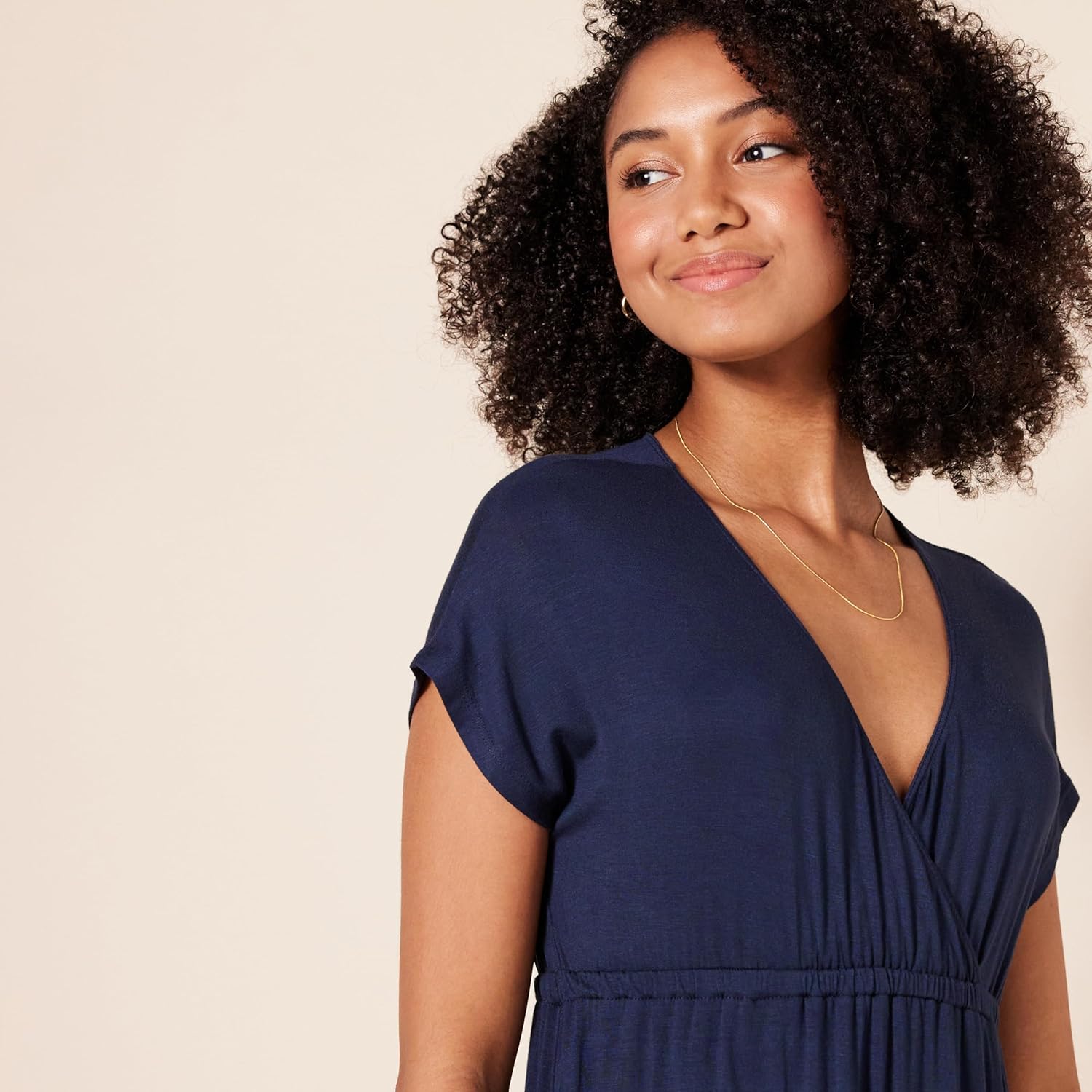 Thumbnail 3 de Amazon Essentials tailliertes Maxikleid für Damen in Marineblau (XXL)