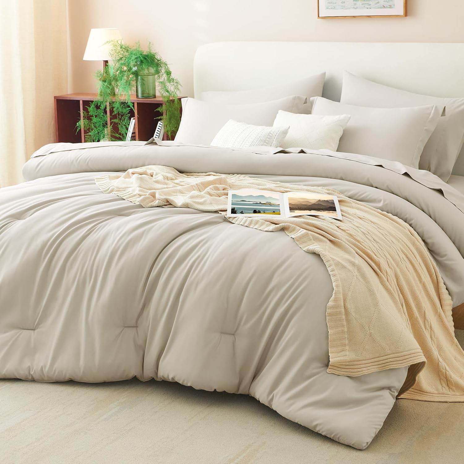 Detalle de CozyLux Full Size Comforter Set Beige (7-Piece Bed in a Bag) with Down Alternative Comforter