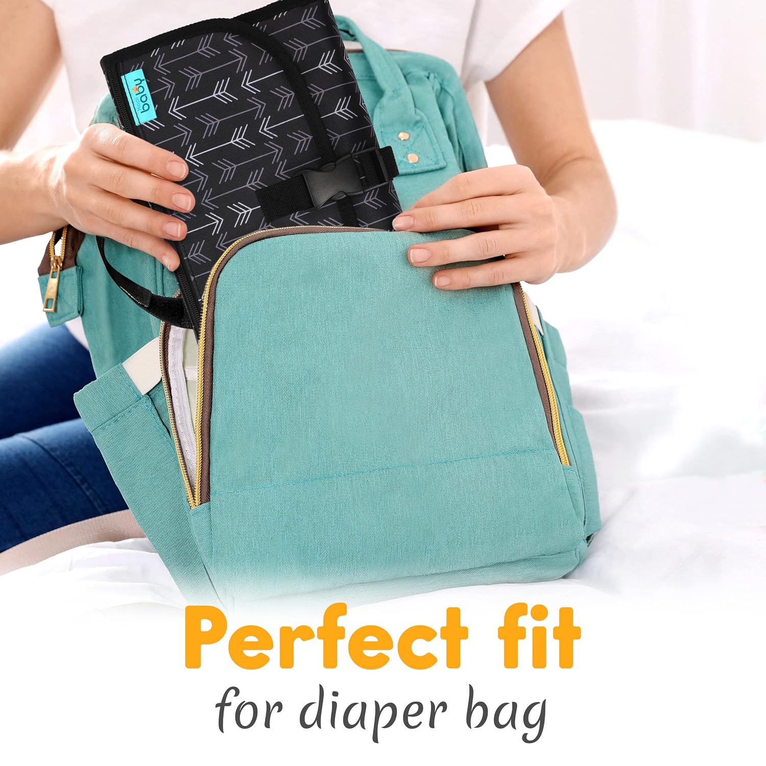 Detalle 2 de Kopi Baby Portable Diaper Changing Pad, 22-In Waterproof Pad, Black Arrows