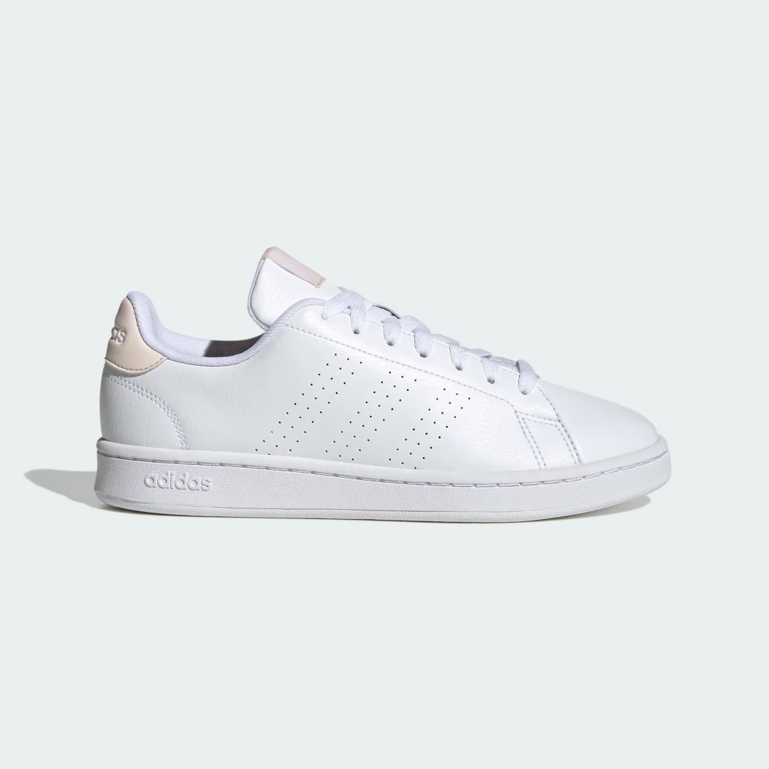 Detalle de Zapatillas Advantage de Adidas: comodidad y estilo en blanco para el día a día