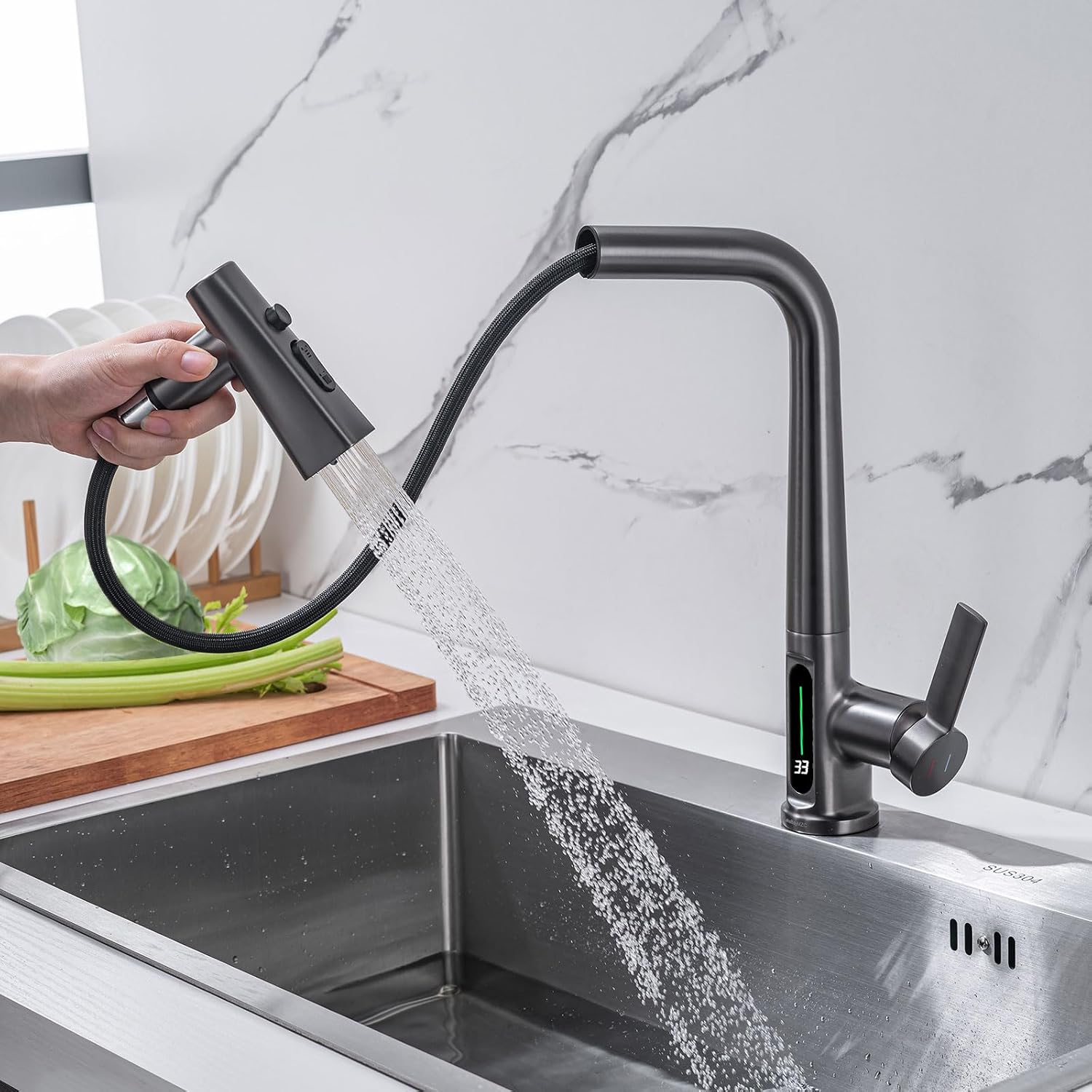 Detalle de LakeBayMZC robinet cuisine LED 360° gris