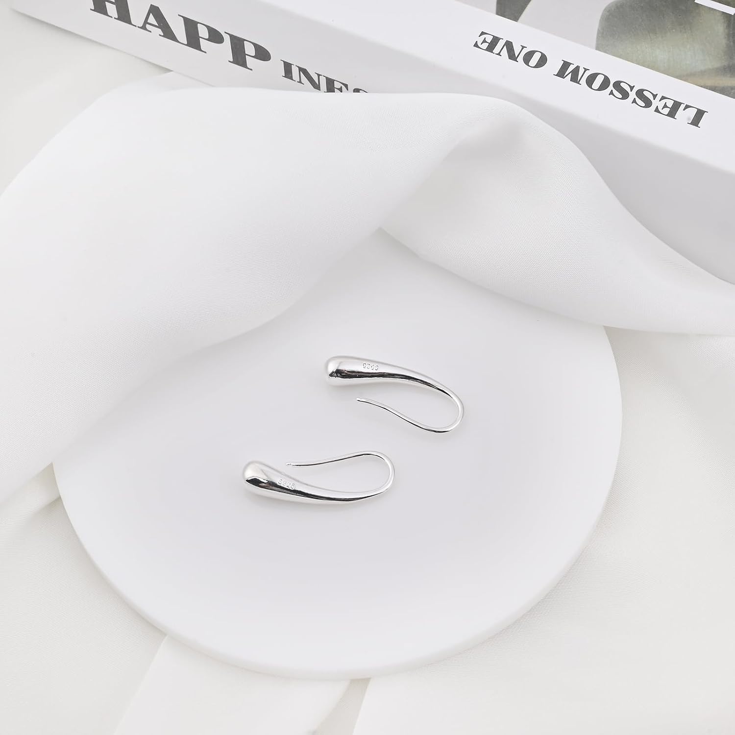 Detalle de Weviway S925 Sterling Silver Teardrop Pull-Through Earrings