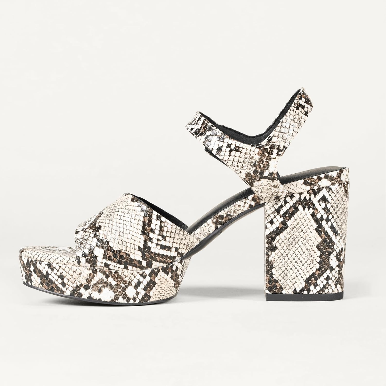 Thumbnail 2 de Amazon Essentials Damen-Sandale mit Plateauabsatz