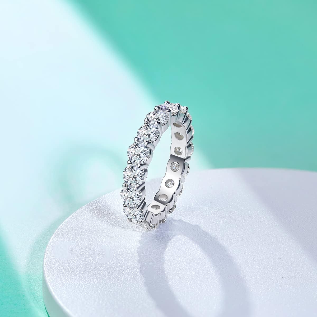 Detalle de AnuClub Moissanite Eternity Ring 5cttw