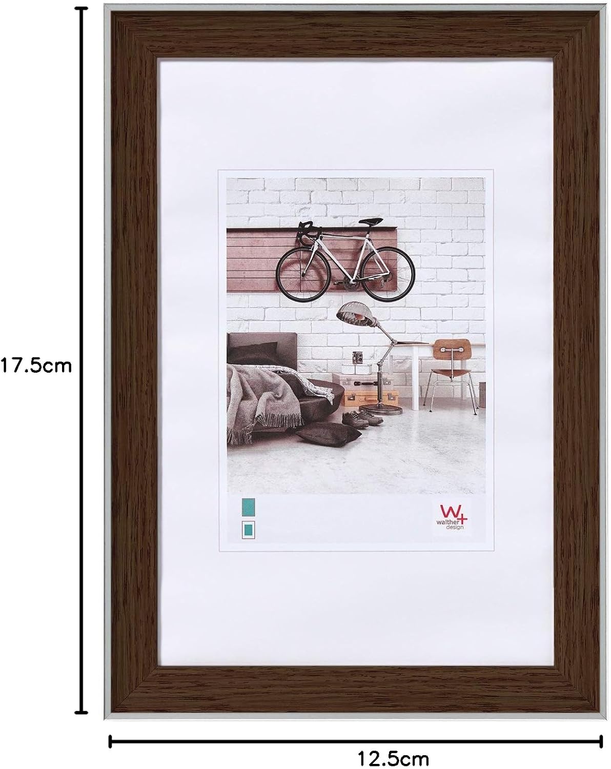 Detalle 2 de walther design Cadre Photo Noyer 10 x 15 cm avec Bord extérieur argenté – EN015N