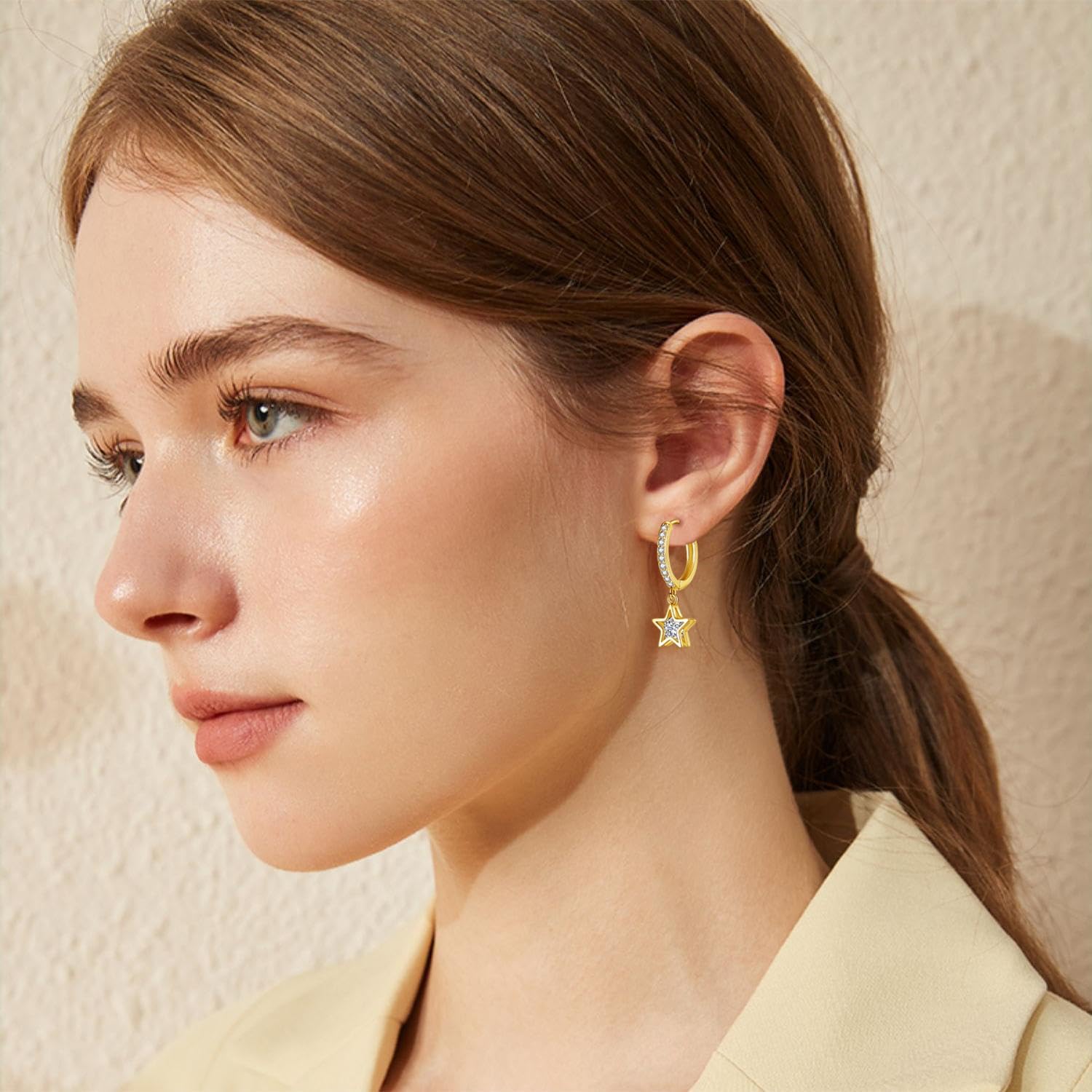 Detalle de Kamise 925 Sterling Silver Hoop Earrings with Star Pendant – Hypoallergenic Dangle Huggies