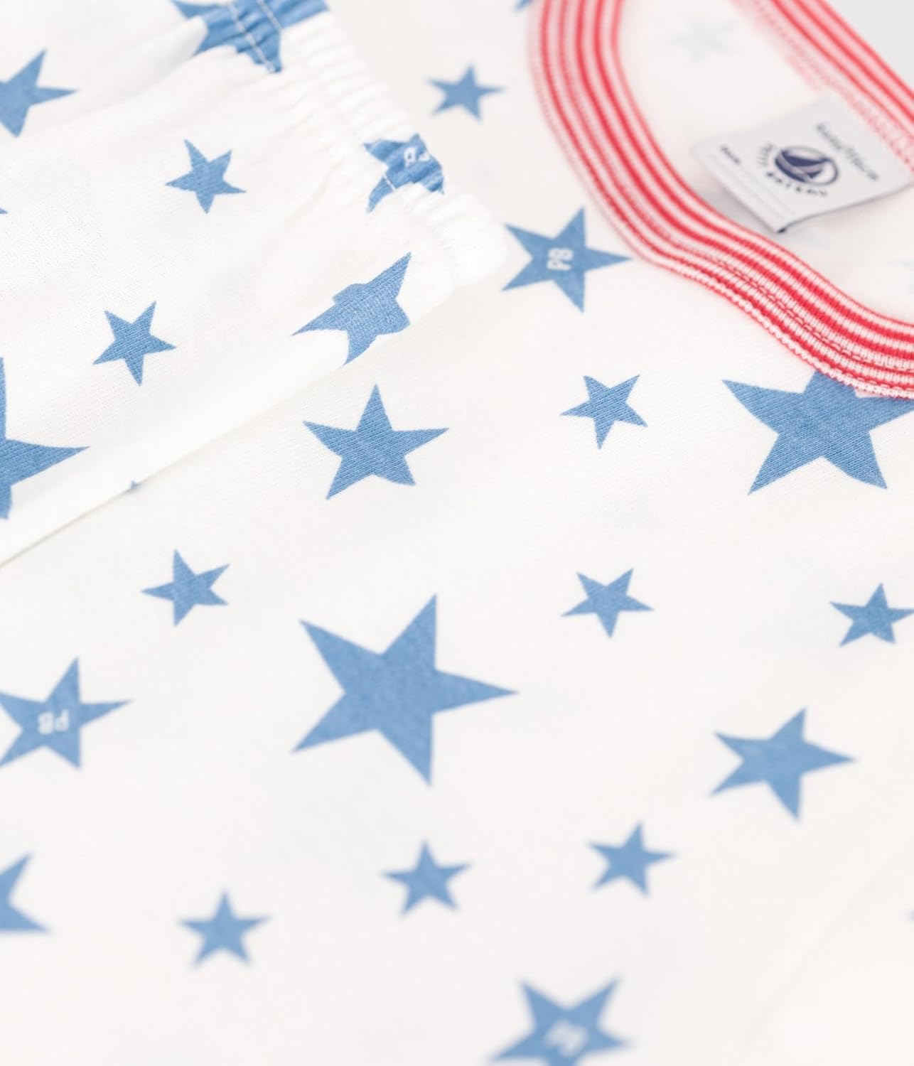 Thumbnail 1 de Petit Bateau Pyjama Garçon : confort coton et look étoilé