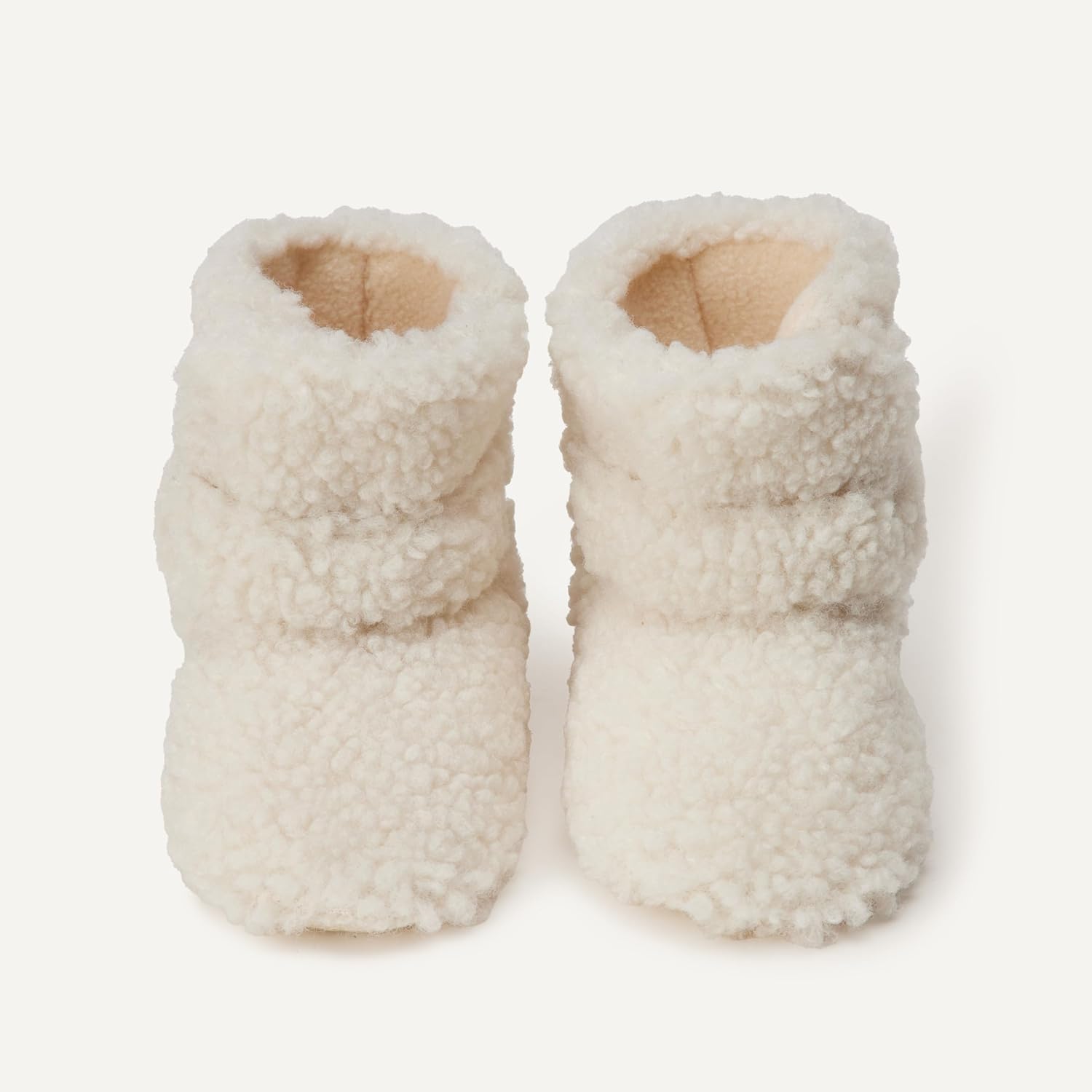 Detalle 2 de Amazon Essentials Unisex Babies' Soft Hook & Loop Booties, Pack of 2 👶