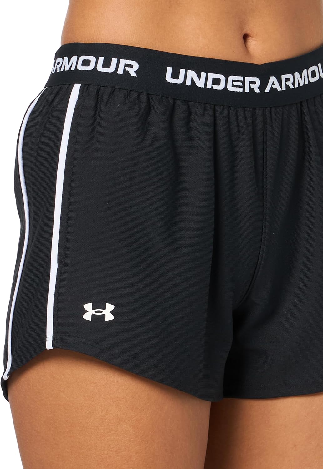 Detalle 1 de Under Armour Women’s Tech Play Up Shorts (Black) — shaped hem running gym shorts with open-hand pockets