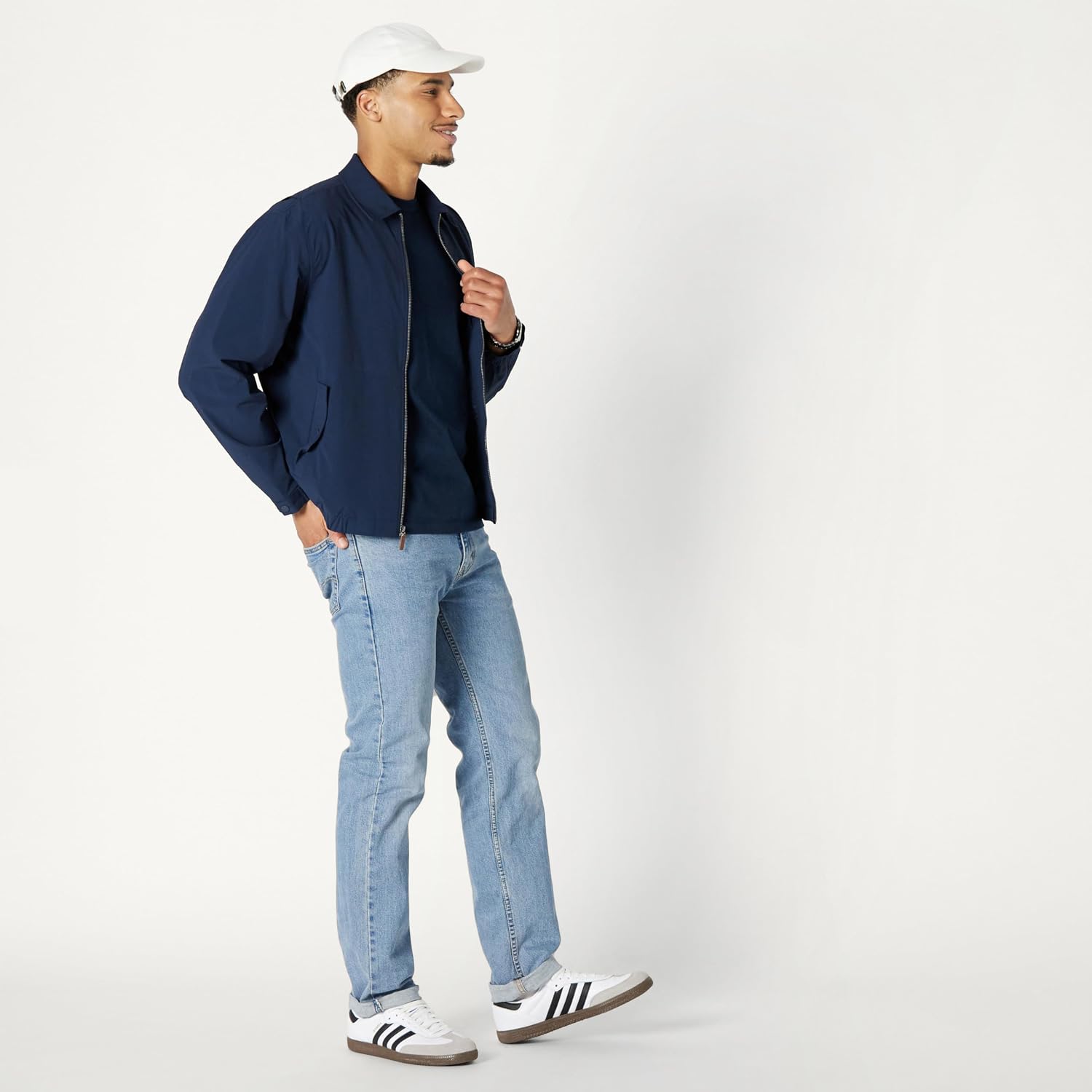 Detalle 2 de Amazon Essentials Men's Relaxed-Fit Lightweight Stretch Zip-Up Bomber Jacket