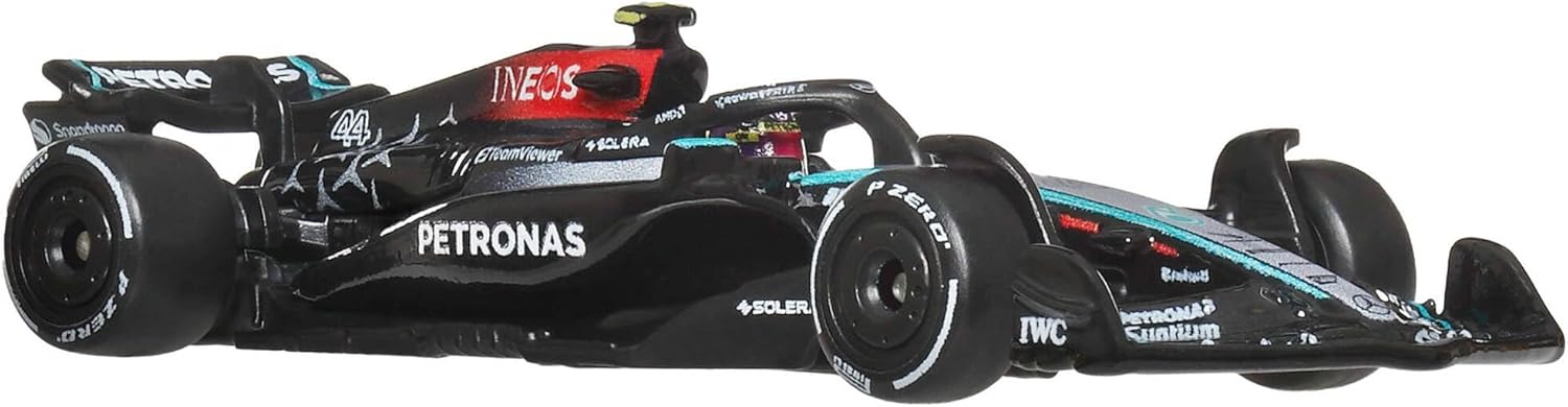 Detalle de Hot Wheels W15 Mercedes-AMG Petronas 1:64