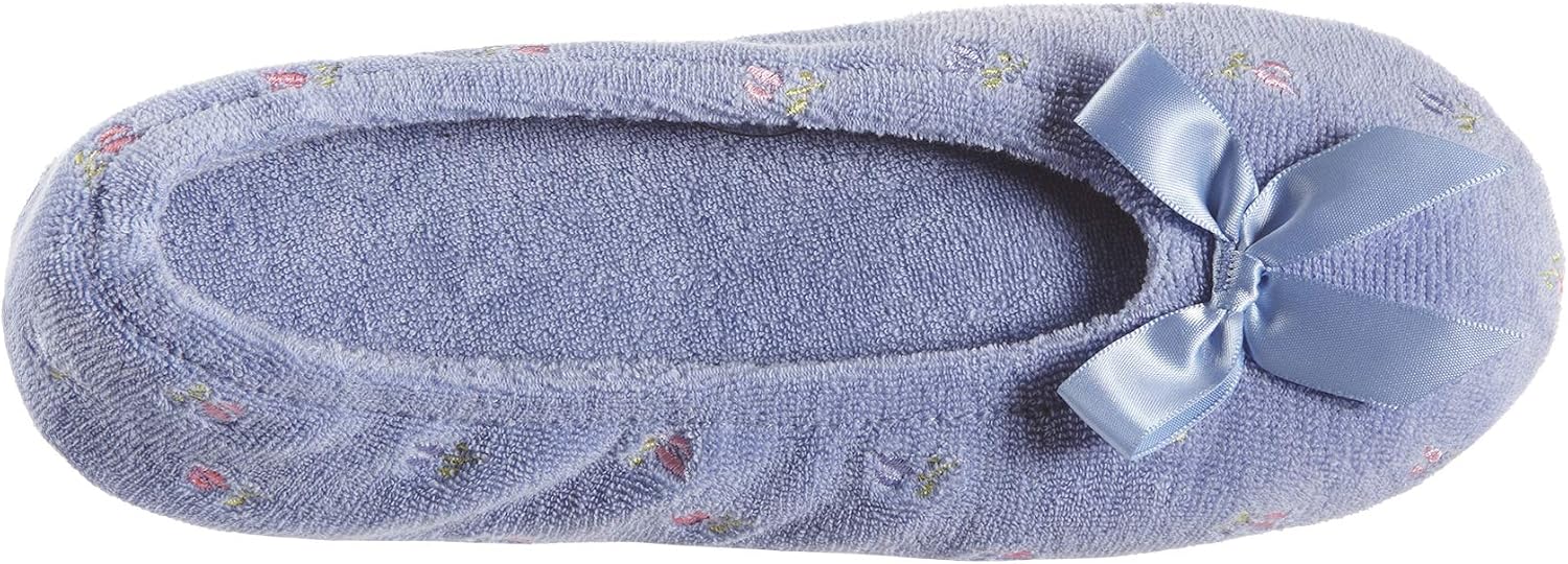 Detalle de isotoner Women's Embroidered Terry Ballerina Slippers