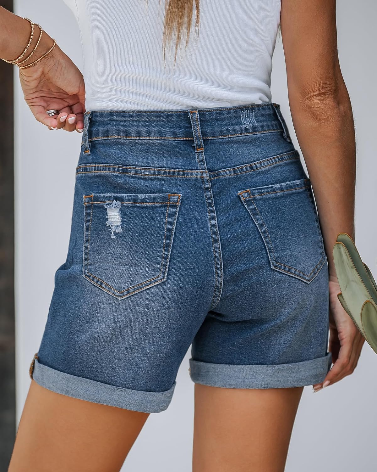 Detalle de LookbookStore Women's Stretchy High-Waisted Ripped Denim Shorts with Pockets