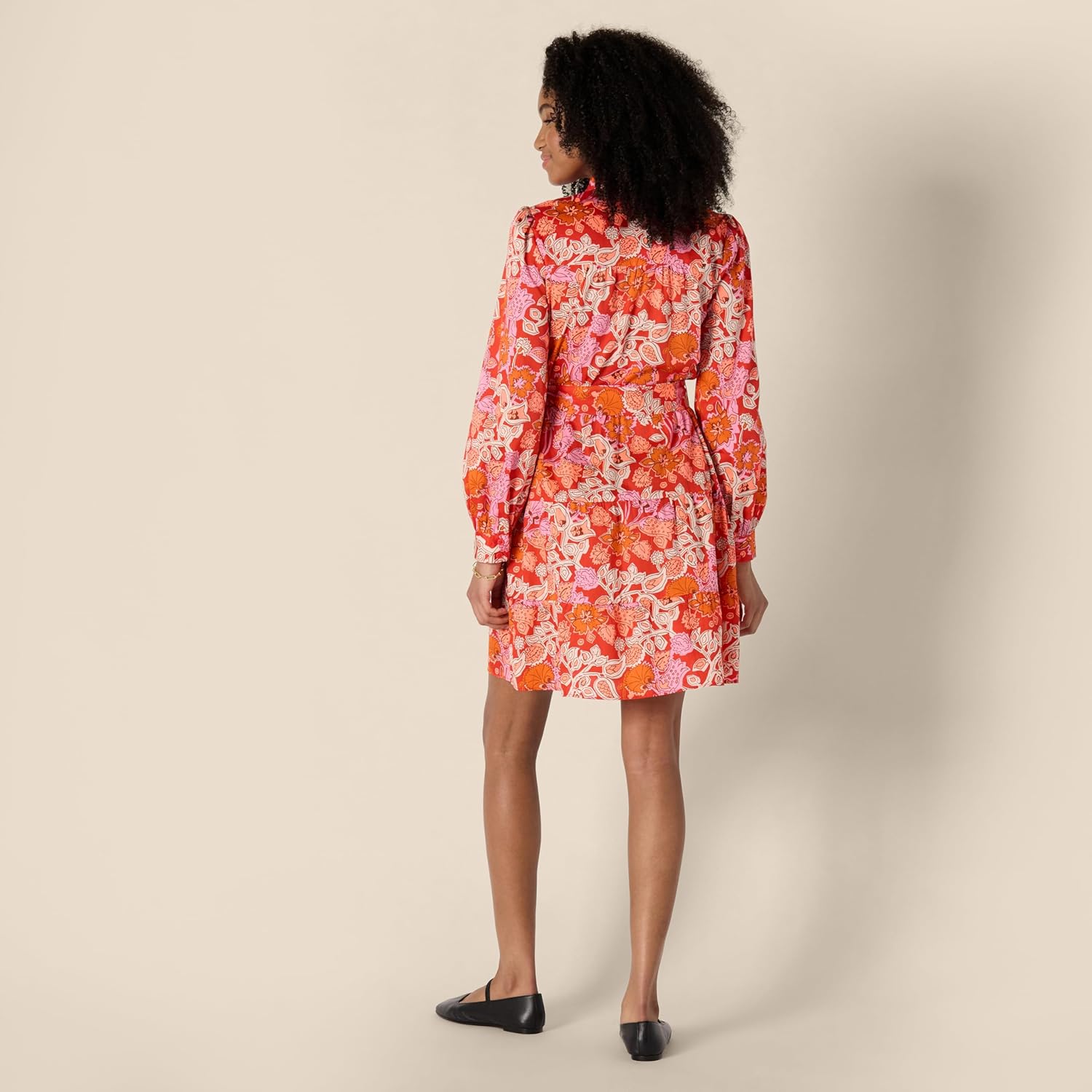 Thumbnail 2 de Amazon Essentials Damen gestuftes Regular-Fit-Hemdblusenkleid aus Baumwollsatin