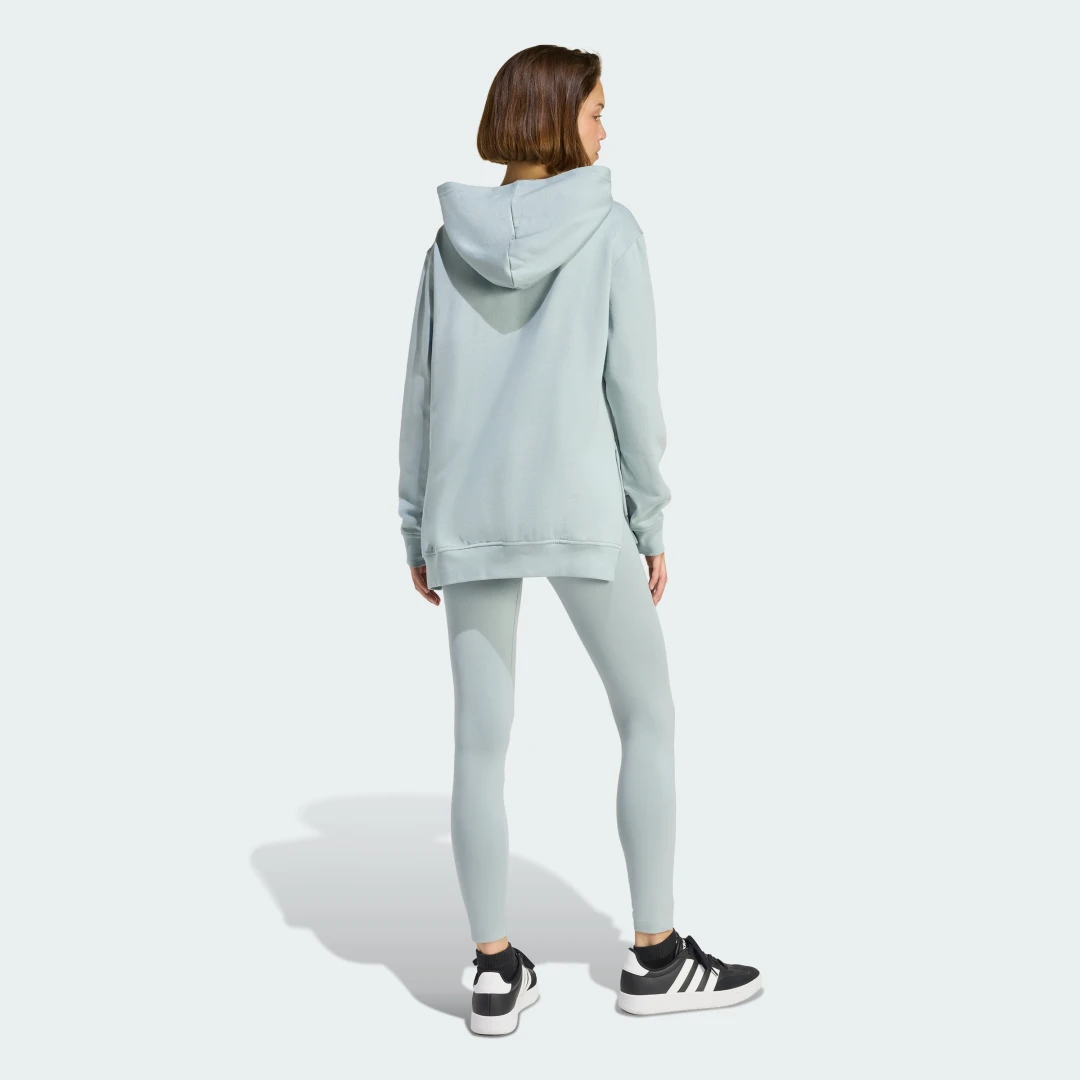 Detalle de Chándal de ocio Adidas: verde y cómodo para tu día a día