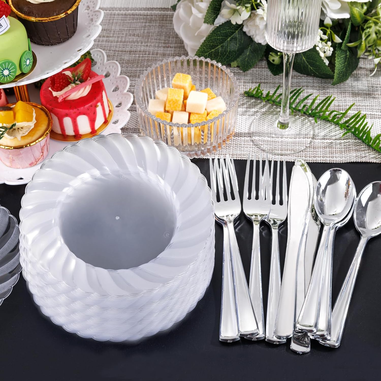 Thumbnail 5 de U-QE 100 Pieces Clear Plastic Plates - 6 Inch, Heavy Duty, Lace Edge, Disposable (Reusable Option) for Parties