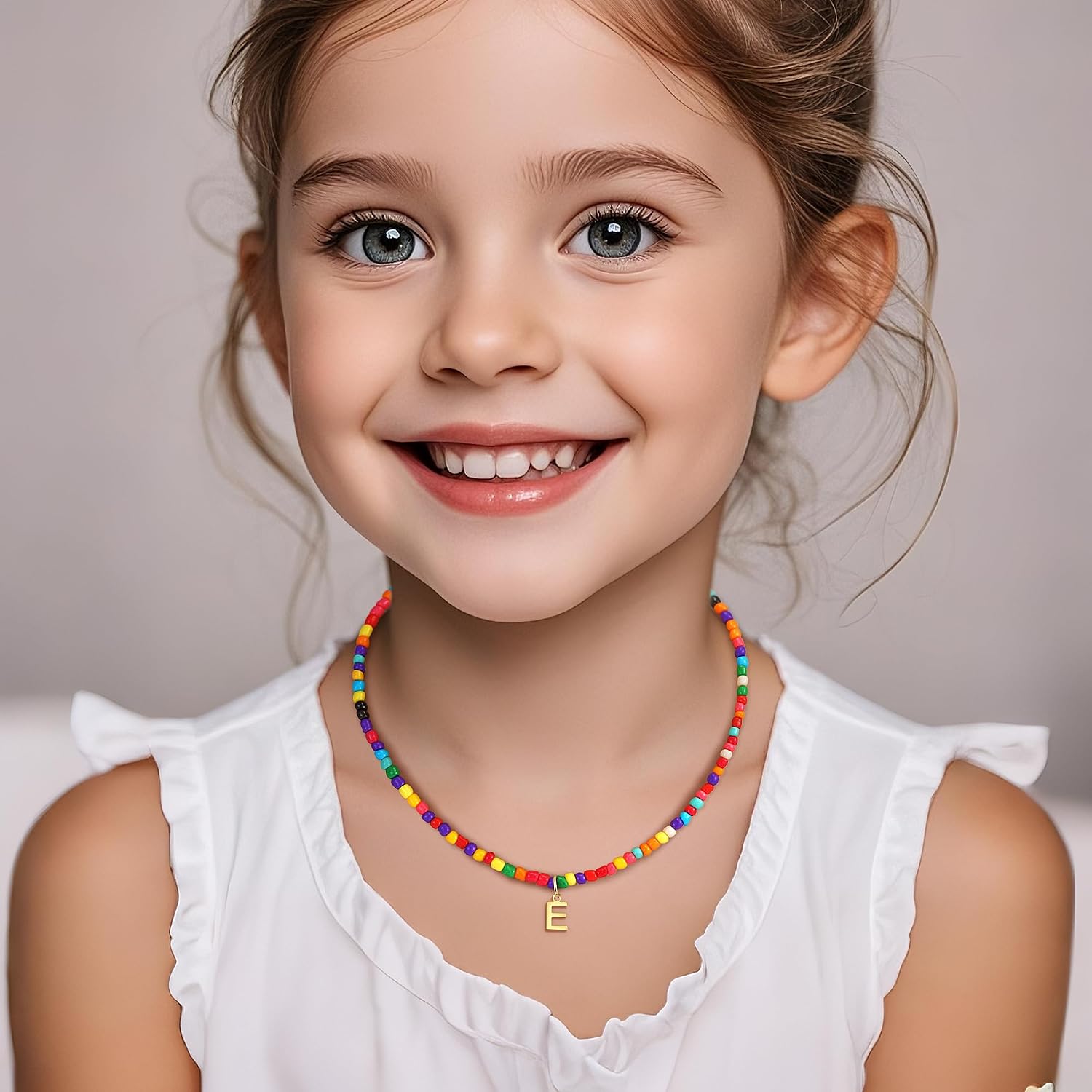 Thumbnail 3 de SLOONG Bunte Buchstaben Perlenkette – handgefertigte Namens- oder Initialkette mit Boho-Choker-Charme
