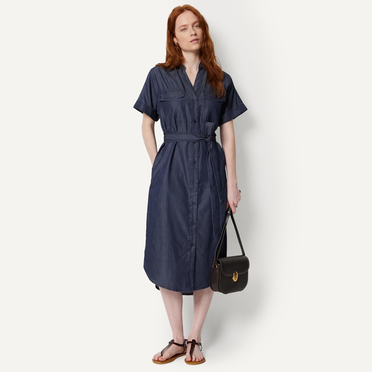 Detalle de Amazon Essentials Women's Relaxed-Fit Short-Sleeved Button-Down Shirt Dress with Belt