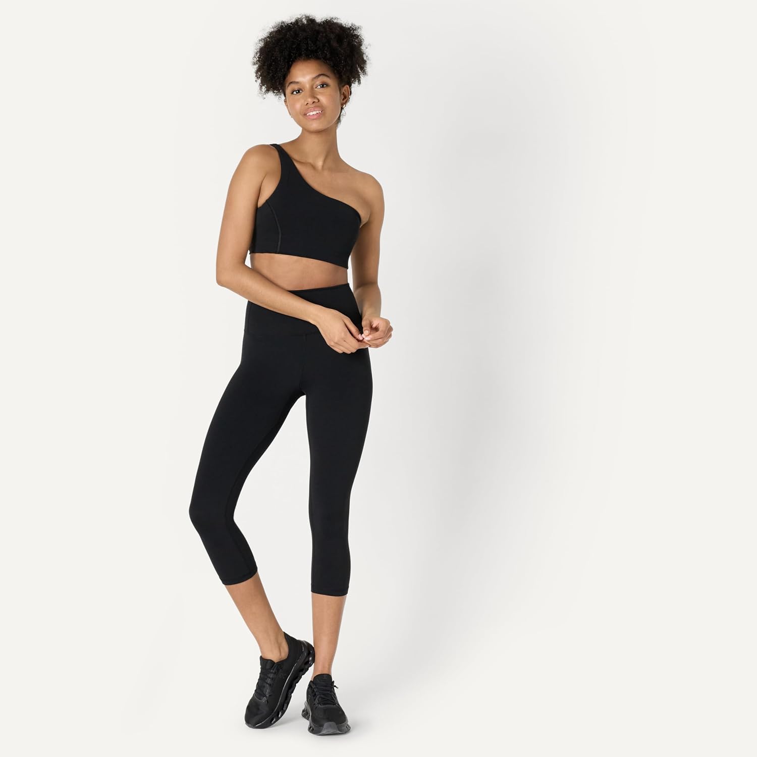 Thumbnail 4 de Amazon Essentials Women's Active FormFlex Buttery Soft Light Support One-Shoulder Strappy Back Sports Bra