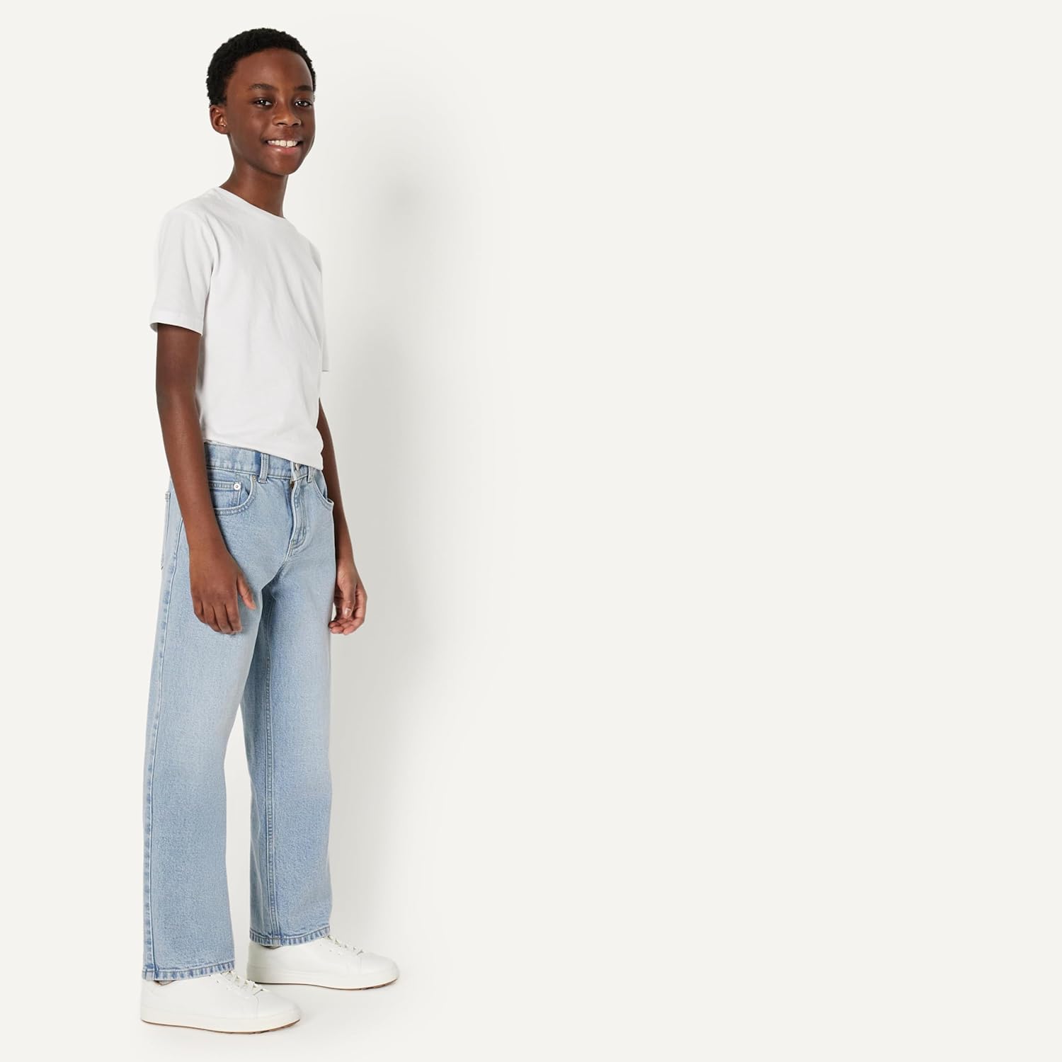 Thumbnail 1 de Amazon Essentials Boys' Medium Stretch Loose-Fit Baggy Jeans