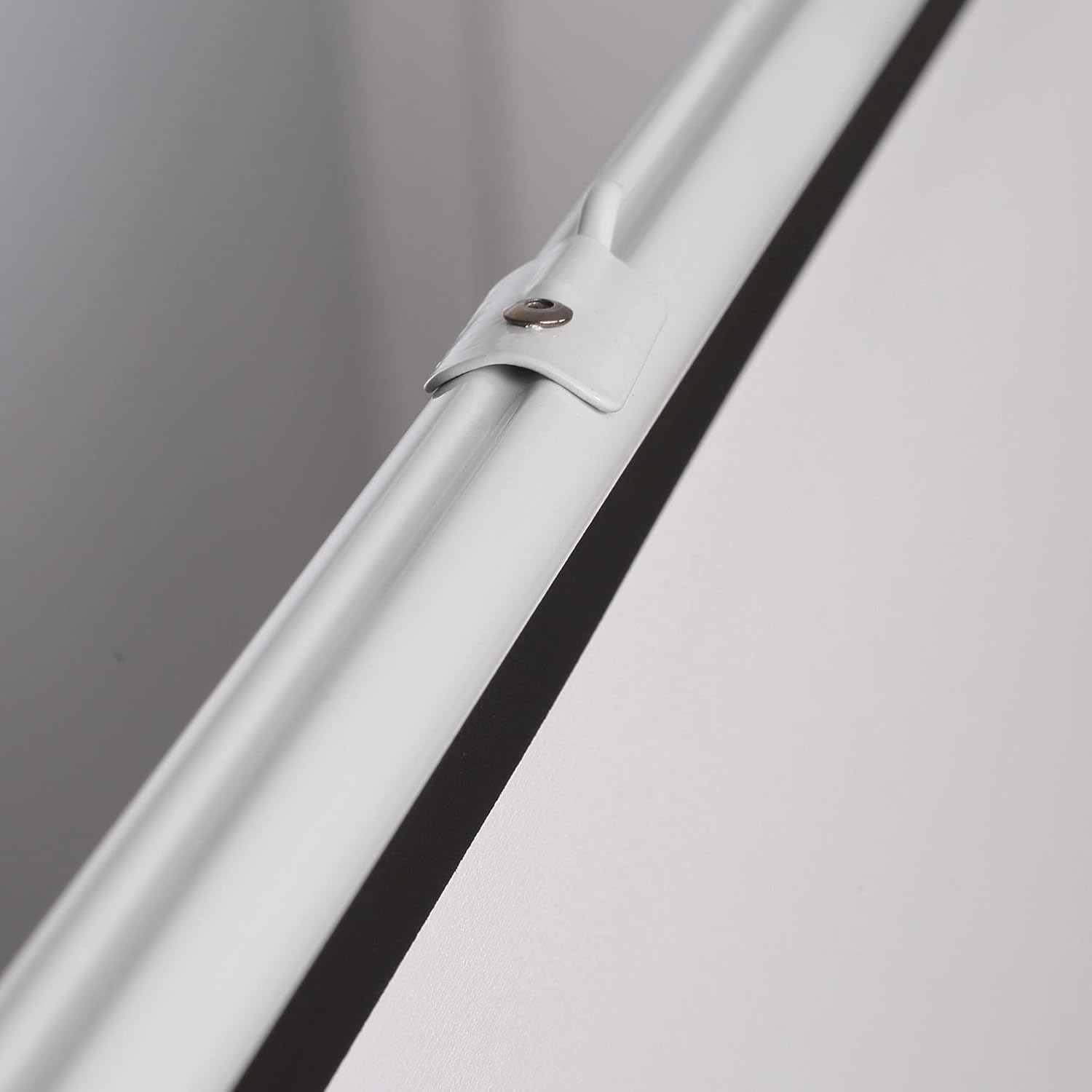 Thumbnail 7 de HOMCOM Pantalla de Proyector 100" Manual Portátil 🎥